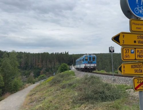 Se senátorem Pavlem Karpíškem na kole po severním Plzeňsku